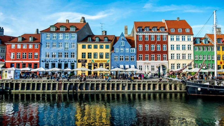 Picture-perfect Nyhavn, Copenhagen Picture-perfect Nyhavn, Copenhagen